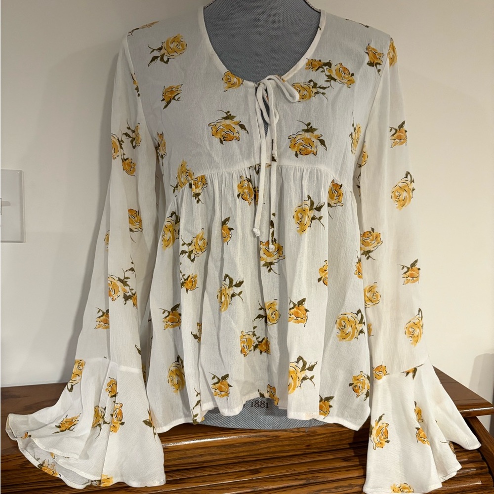 Altar’d State Floral White and Yellow Women's Top Size Small